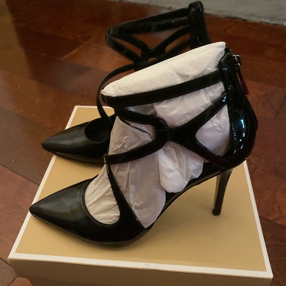 MICHAEL - Michael Kors, KATIA pump - Picture 2 of 5